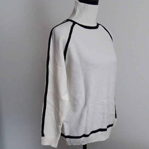 White and Black Turtleneck Sweater - Picture 6 of 7